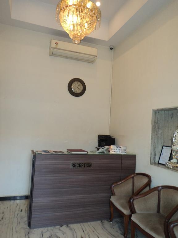 Hotel Q Deck Mumbai Exterior foto