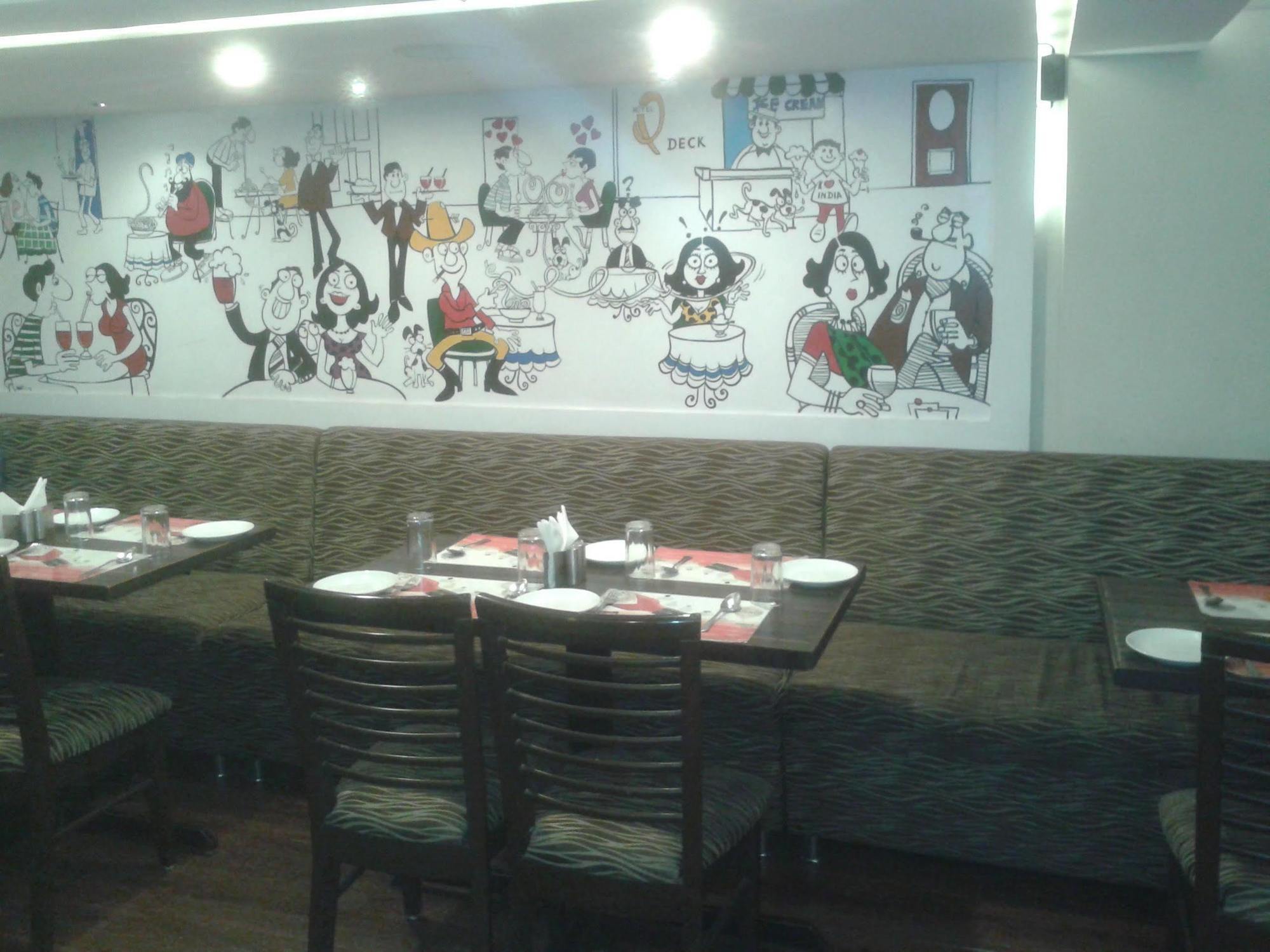 Hotel Q Deck Mumbai Exterior foto
