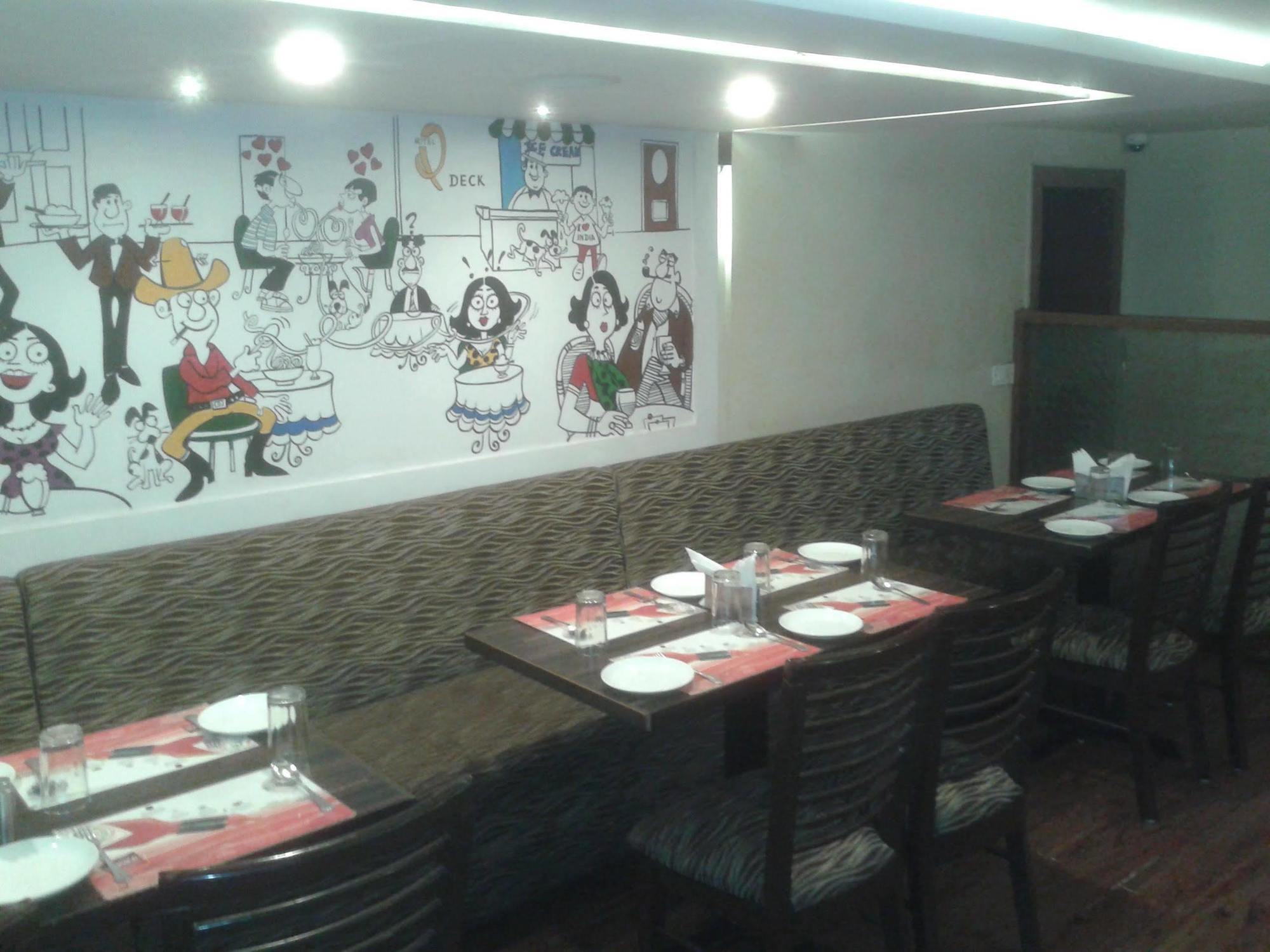 Hotel Q Deck Mumbai Exterior foto